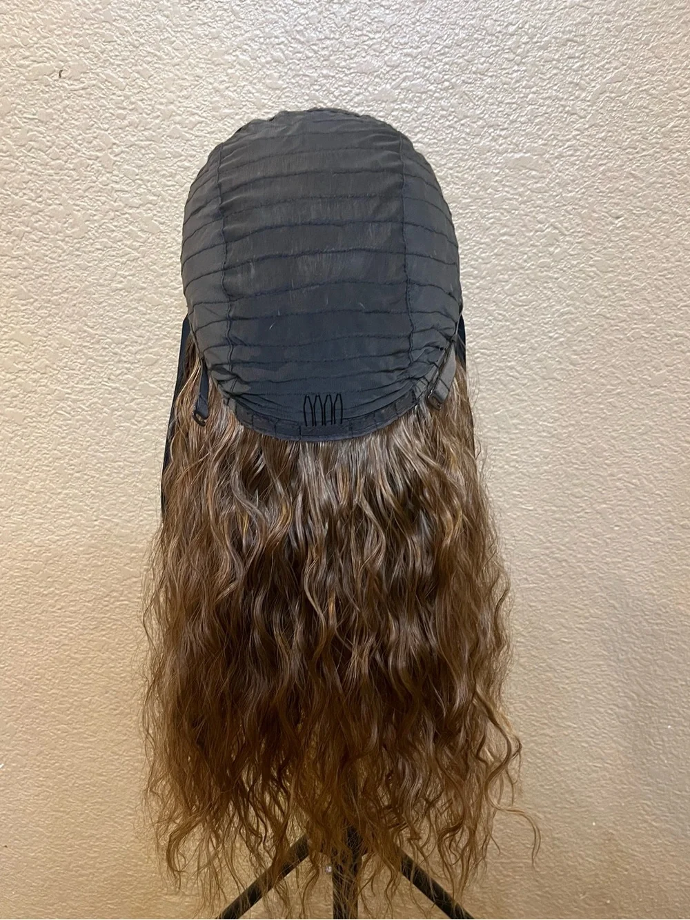 NEW 18–20” Caramel Brown Wavy Headband Wig Dark Root Synthetic Hair